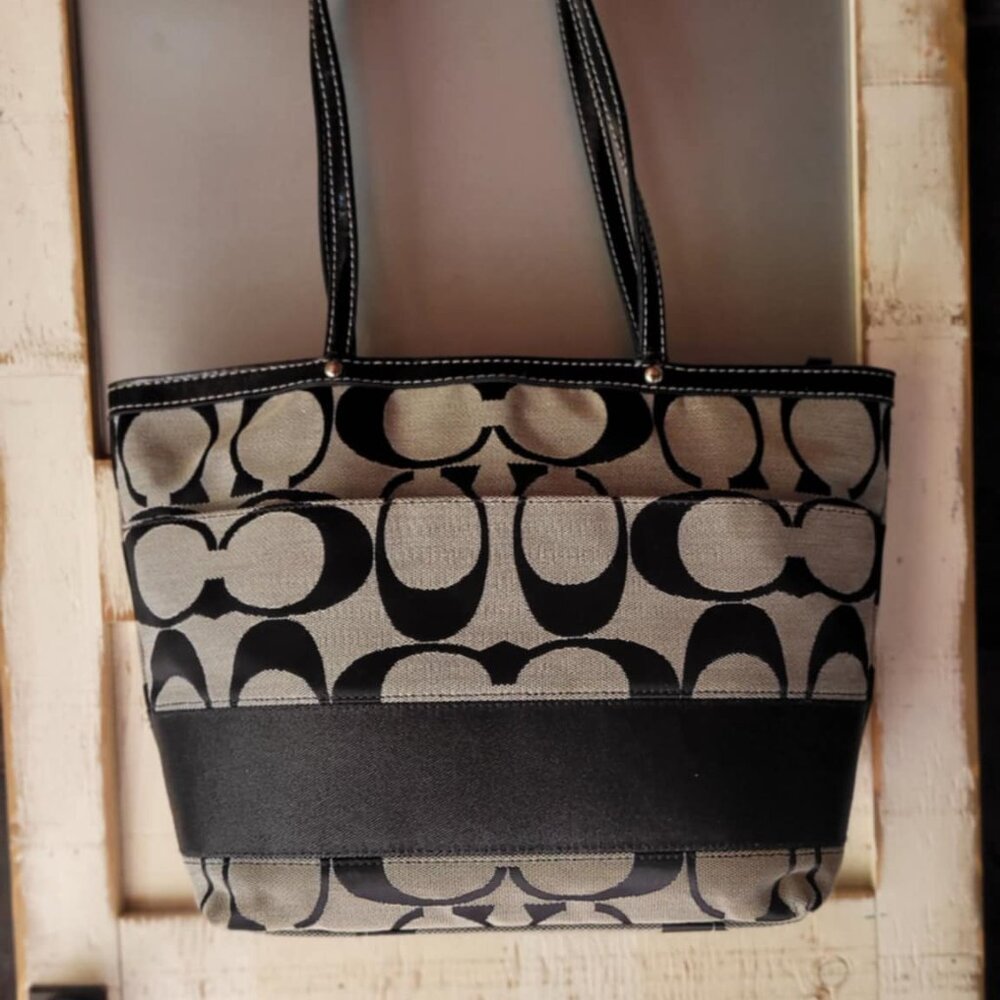 Vintage Coach Gray & Black Signature Stripe Tote Shoulder Bag -F19046